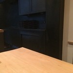 まき村 - 調理場だけは黒漆喰