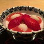 まき村 - 2016/3_いちごのムース、ぜんざい仕立て