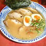 Ramen bakutsuku - 特選ラーメン（900円）