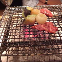和牛懐石 但馬屋 梅田 - 自分でも焼くんですよ