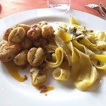 PIZZERIA L'OROLOGIO - ニョッキとフィットチーネ
      