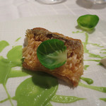 ポンテ デル ピアット - 佐島産甘鯛鱗焼き グリーンピースソース