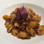 ポンテ デル ピアット - エゾ鹿のラグーとレンコン ニョケッティ サルディ