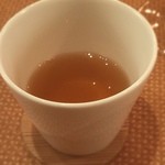 牛コンソメと和風出汁のスープ