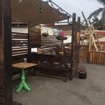 Banán - 掘っ建てテーブル席