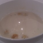 ホテルエミシア東京立川 - ホワイトアスパラのスープ
