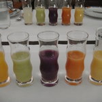 神戸北野ホテル - フルールジュースが５種類。ベリー、マンゴー、アプリコット、青リンゴなどなど。