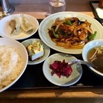 中華寿楽 - ナスと豚肉の辛味噌炒めセット！