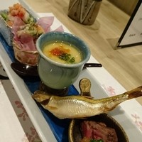 和創ふんりんかん ぎり - 牛肉、ワカサギ、白子茶碗蒸し、揚げ物