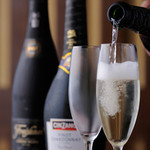 Sparkling wine bottle recommended by the manager♪ From 3,300 yen