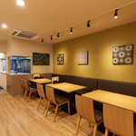 SPICE GARDEN - ゆったりしたベンチシート席