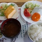 かあちゃんキッチン - おかずを選んで計560円