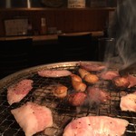 炭火鶏焼肉 しんざん - 