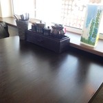 ごっつ庵 - テーブル席