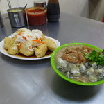 顔家蚵仔麺線 - 〆てTWD80(300円弱)
