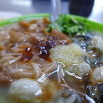 顔家蚵仔麺線 - ニンニクが良く合います。