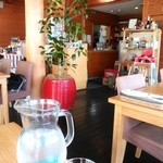 イタリアンダイニングカフェ　チィーボ - 店内
