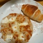 Safuran - 塩パンチーズと塩バターロール