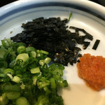 献上そば 羽根屋 大津店 - 薬味