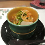 日本料理 潤花 - 凌ぎ　海老芋の飯蒸し