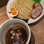 麺屋ぬかじ - 味玉つけ麺大盛り
      2016.3