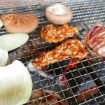 ろばたやき山ろく - 炭火で焼き焼き