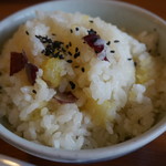 和食CAFE 慈現 - サツマイモご飯はお代わり自由♪うれし～～
