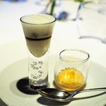 レフェルヴェソンス - アミューズ　ぼたん海老、雲丹、カリフラワー / みかん、ビール