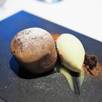 レフェルヴェソンス - ショコラノワールのモワルーと寺田本家懐古酒のアイスクリーム