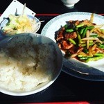 蘭蘭 - 牛肉とにんにくの芽定食