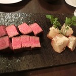 Matasaburo - 熟成肉その②　4950円。それまでワイワイと話しながら食べてた肉食女子も、沈黙。。。