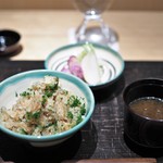 神保町 傳 - 銀鱈の炊き込みご飯　赤出汁　香の物
      