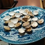 大衆酒場 まるちゃん - 焼きハマグリ（中）