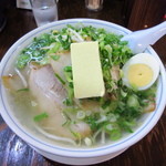 麺屋横手 - 塩ラーメン バタートッピング