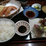 万栄食堂 - 刺身定食880円