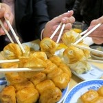 ファイト餃子 - 全員左利き？偽物は誰だ？