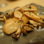 ゆるり家 - 鰈のバターソテーキノコソース