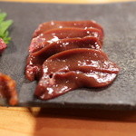 石臼挽き手打 蕎楽亭 - 会津の馬刺し「レバー刺身」