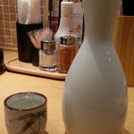 テング酒場 - 日本酒の本醸造 山形大山の中徳利260ml390円