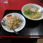 星龍軒 - 塩ラーメン、炒飯セット