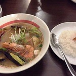 野菜料理とスープカレーのお店 南葉亭 - 北海道シーフードのスープカレーとライス