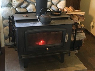 Mori no Naka no Choushoku to Cafe no Mise Cabot Cove - 室内暖炉