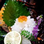 炫 - 当店自慢の活伊勢海老を使ったお造りは、プリプリの食感と天然の甘味が絶品！