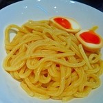 ムッチー - うどんのような極太麺！