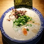 博多ラーメン鶴亀堂 - とんこつ全部のせ