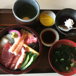 マルカンデパート大食堂 - ちらし寿司セット630円