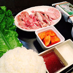 東京カルメギ - ランチ～　カルメギ3種盛定食～