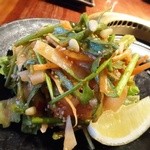 肉家 串八 - イカフェ