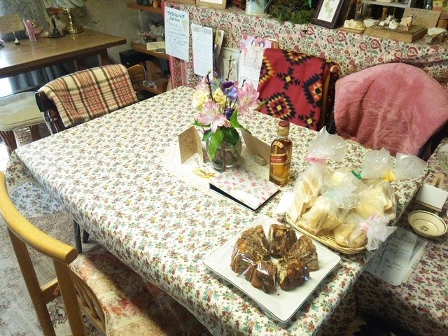 Sally Garden Kitchen Mani photo 4