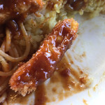 キッチン すずたとうげ - 2016年3月の カツは薄めですが、衣サクサクで美味しい豚肉。ジューシーで美味い。